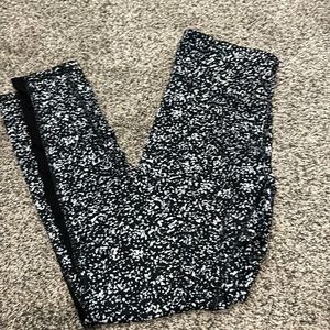 Never worn Old Navy leggings